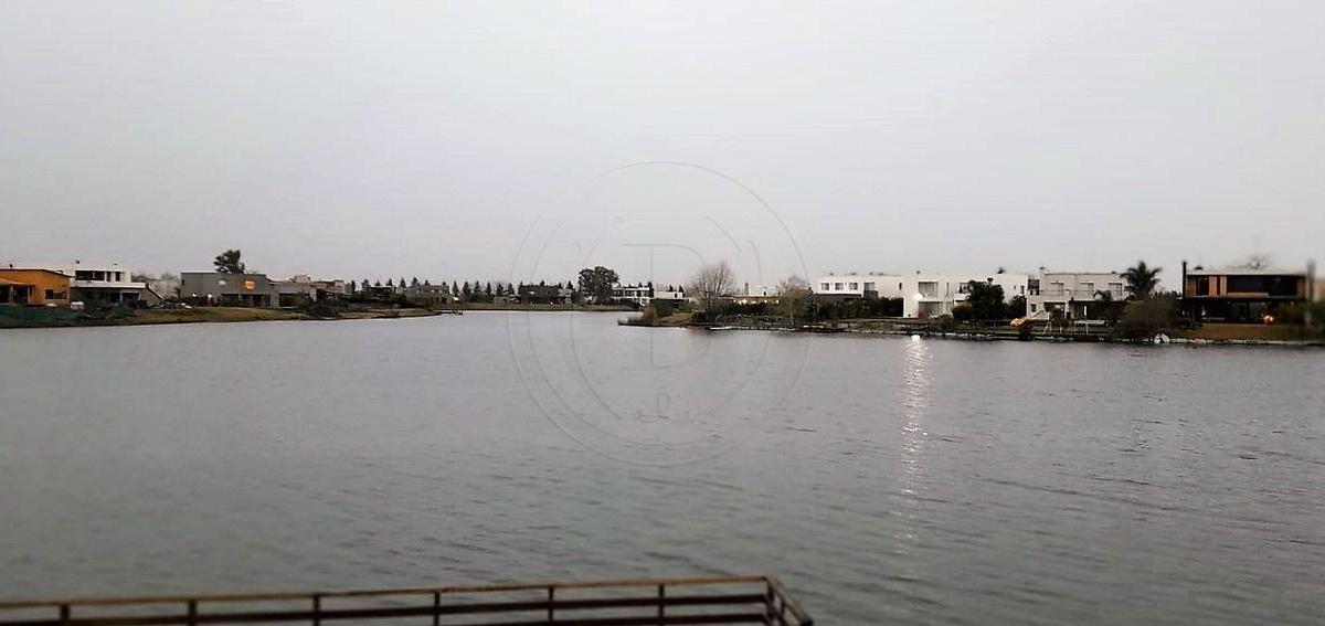 BUSTAMANTE PROP SAN SEBASTIAN AREA 10 10829 LOTE VENTA ESCOBAR