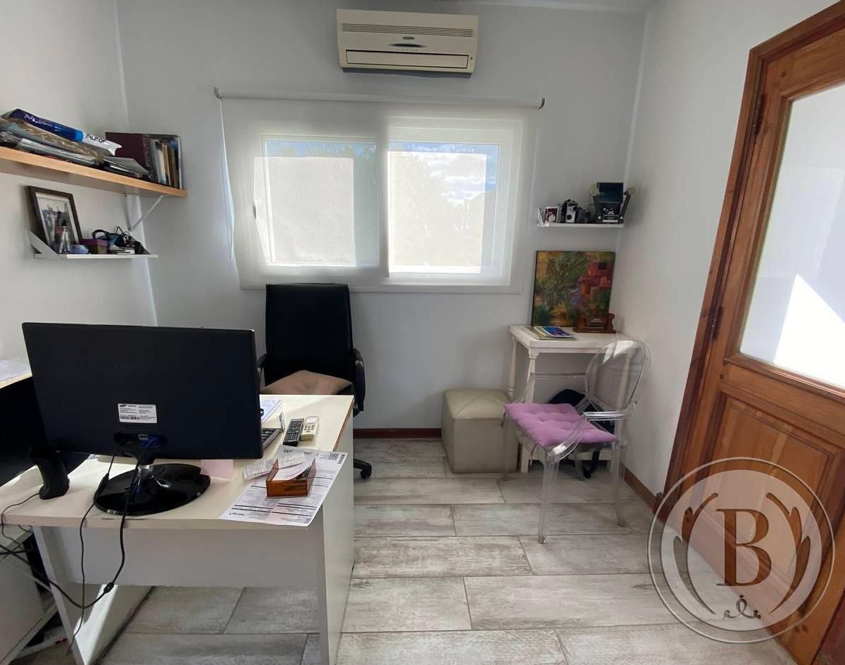 BUSTAMANTE PROP EL CANTON NORTE 10885 CASA VENTA CON RENTA ESCOBAR