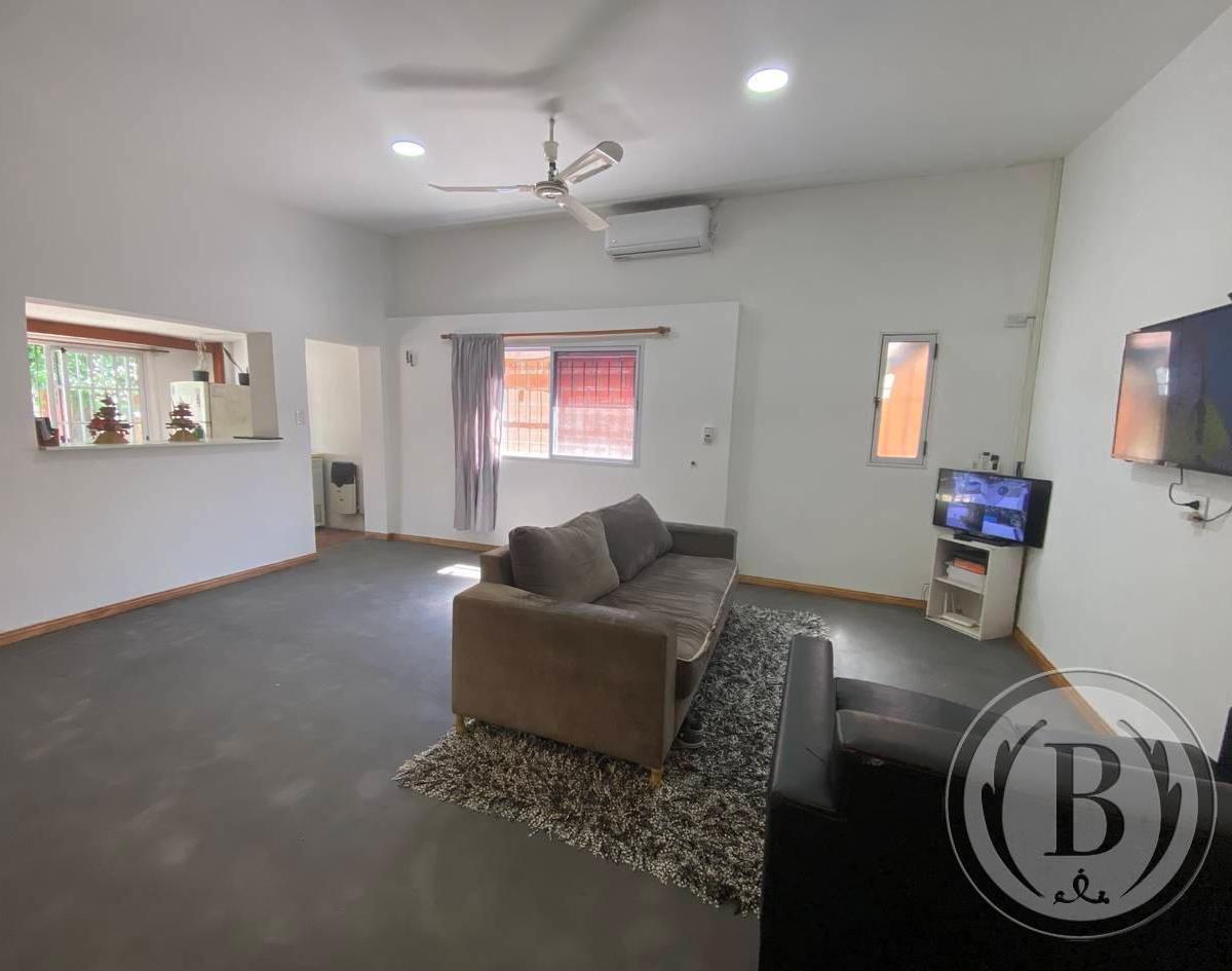Foto de BUSTAMANTE PROP 12130 BENAVIDEZ CASA VENTA BENAVIDEZ CENTRO, imagen 2