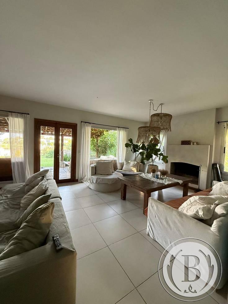 BUSTAMANTE PROP LA COMARCA 12183 CASA VENTA BANCALARI TIGRE
