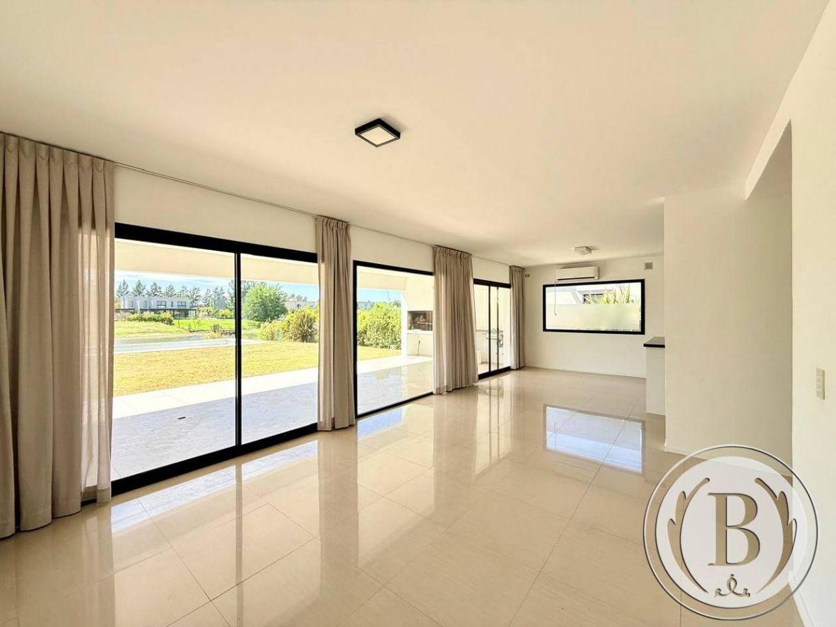 Foto de BUSTAMANTE PROP SAN MATIAS AREA 1 12497 CASA VENTA ESCOBAR, imagen 2