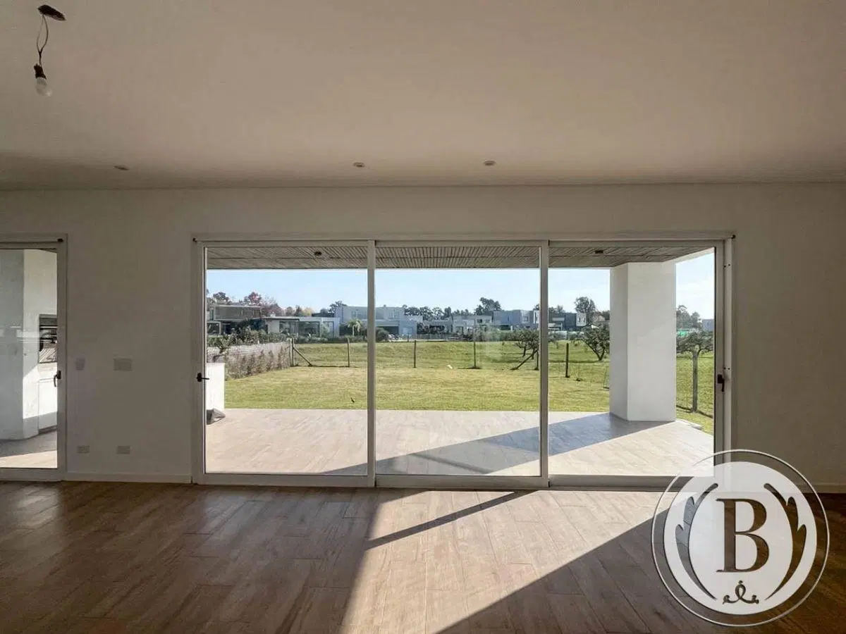 BUSTAMANTE PROP SANTA LUCIA 12564 CASA VENTA PILAR DEL ESTE 5