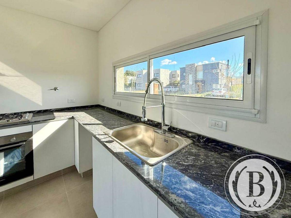 Foto de BUSTAMANTE PROP SANTA LUCIA 12587 CASA VENTA PILAR DEL ESTE, imagen 3