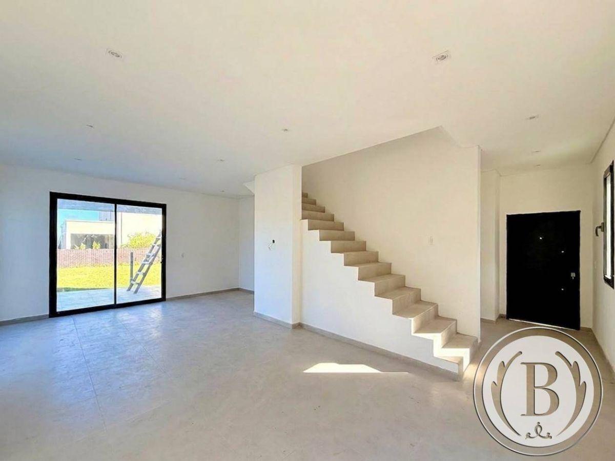 Foto de BUSTAMANTE PROP SANTA LUCIA 12640 CASA VENTA PILAR DEL ESTE, imagen 2