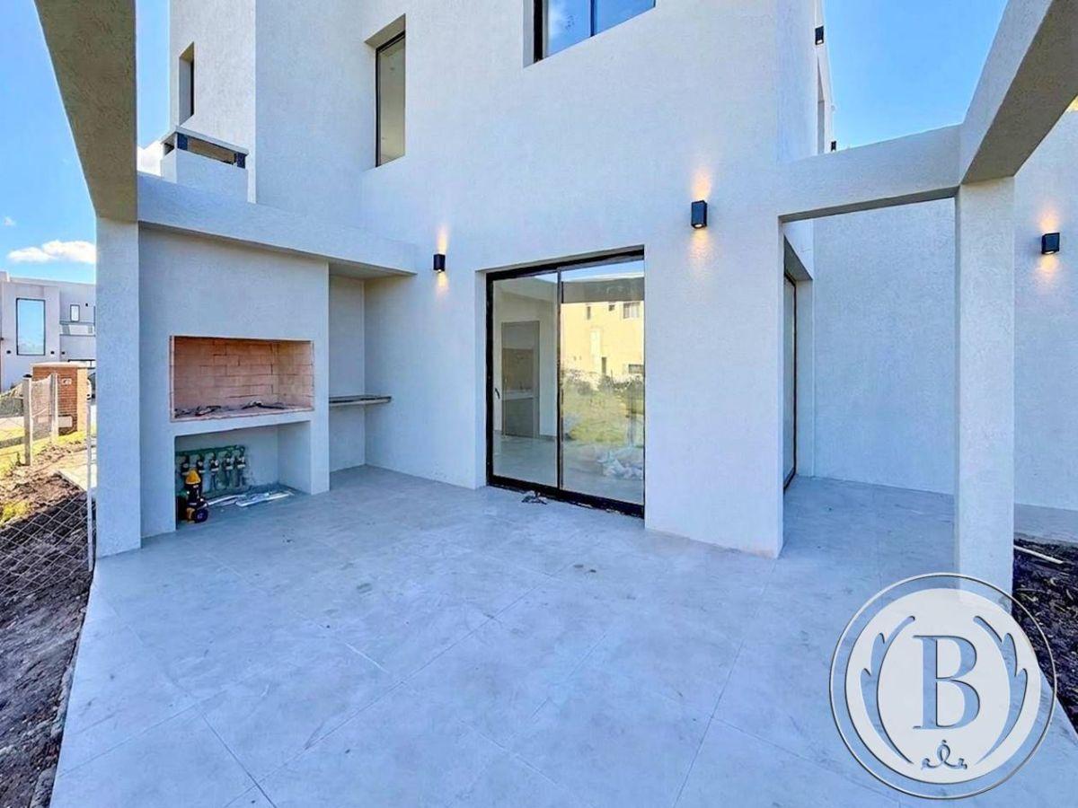 Foto de BUSTAMANTE PROP SANTA LUCIA 12640 CASA VENTA PILAR DEL ESTE, imagen 5