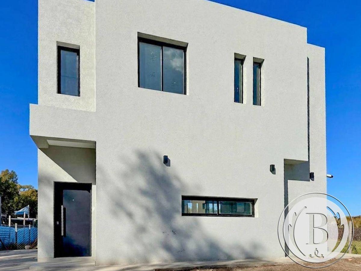 Foto de BUSTAMANTE PROP SANTA LUCIA 12640 CASA VENTA PILAR DEL ESTE, imagen 1