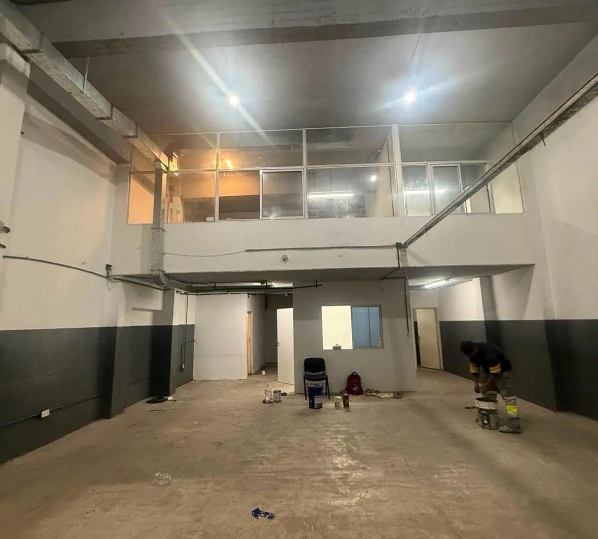 Depósito en alquiler 700 m²- Flores 3