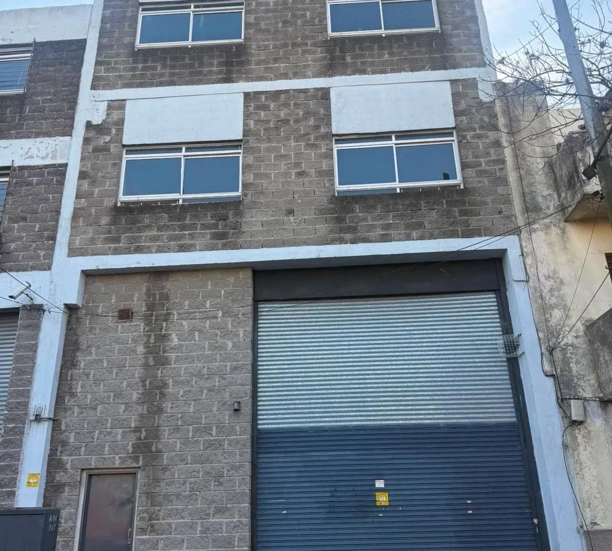 Depósito en alquiler 700 m²- Flores 5