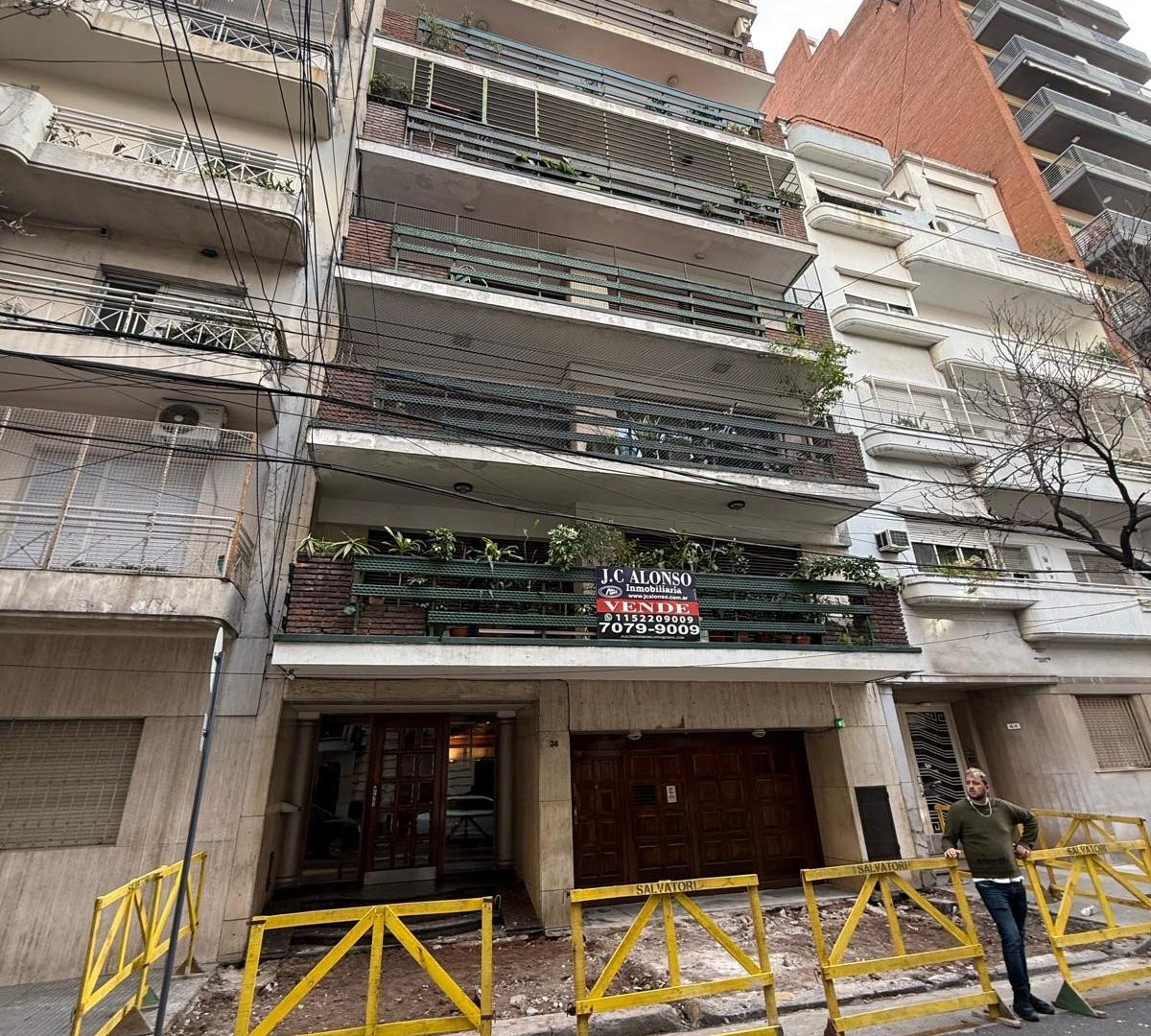 Departamento EN VENTA 5 AMBIENTES- Flores