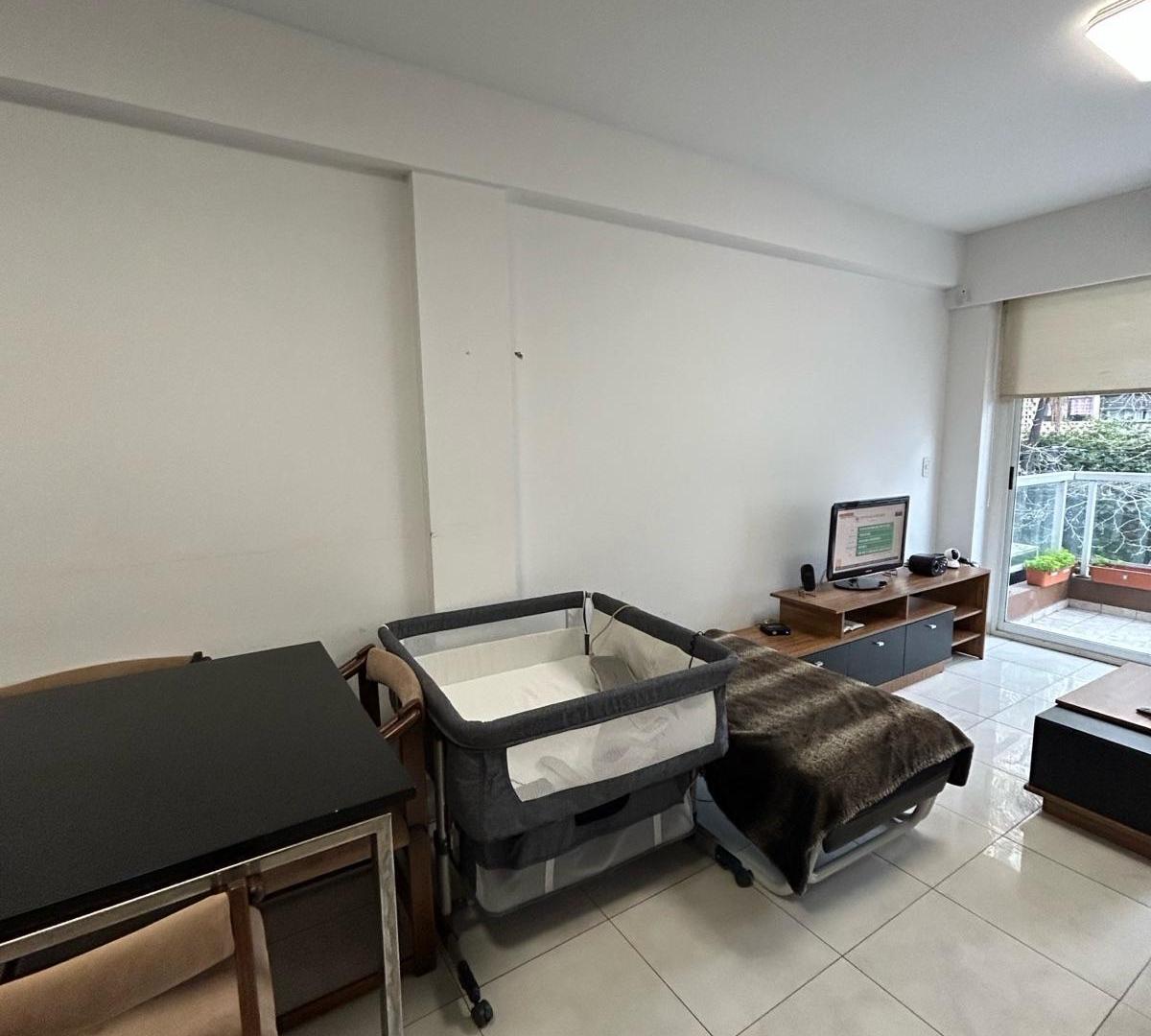 Foto de Departamento en alquiler- 4 ambientes- Flores Norte, imagen 2