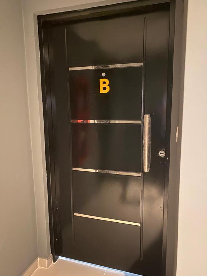 Foto de Oficina/deposito en ALQUILER - Flores, imagen 3