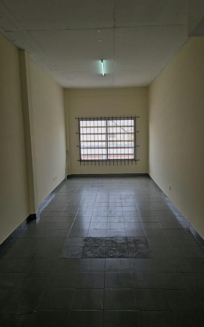 Foto de Depósito en ALQUILER- Flores, imagen 1