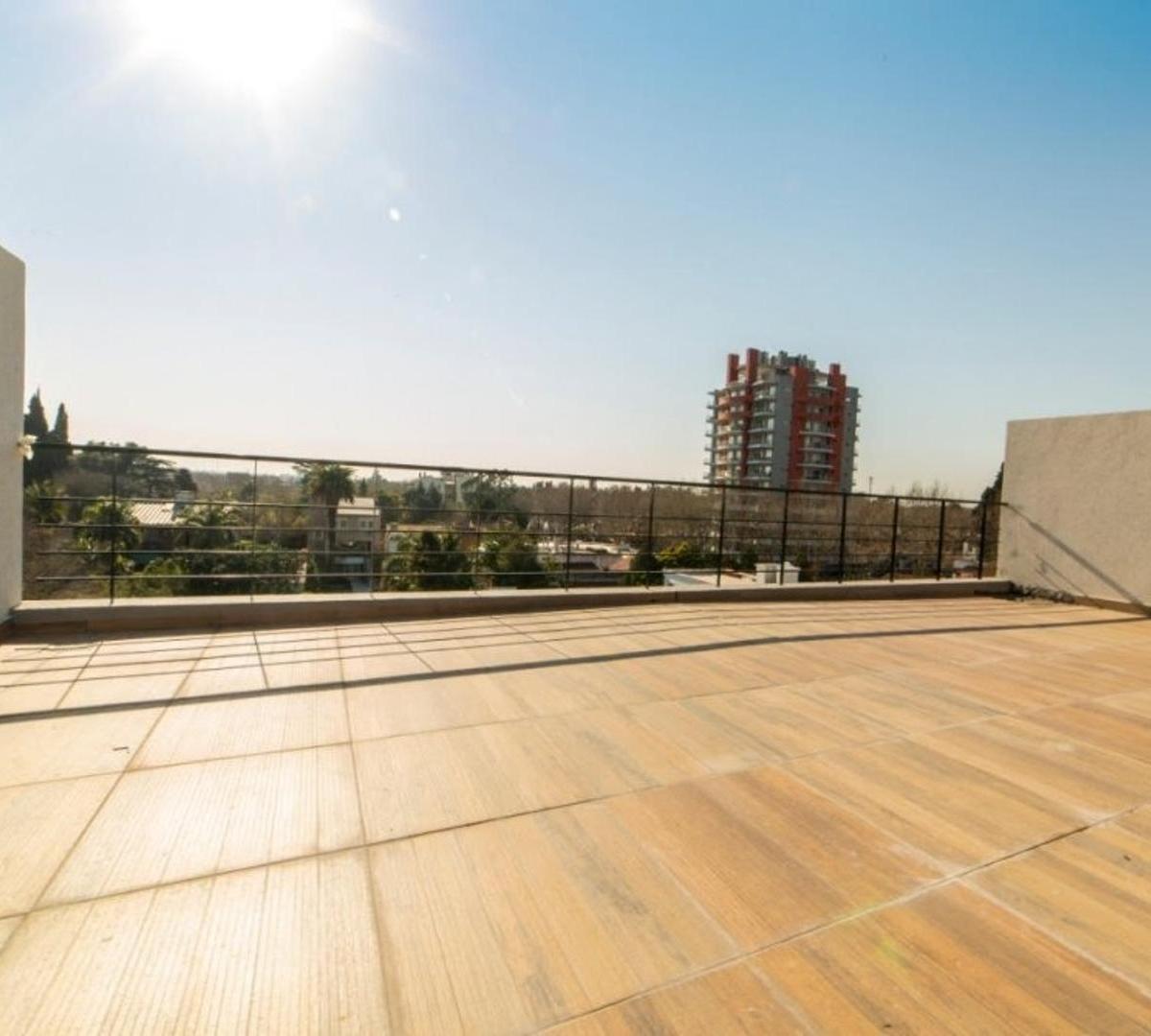 Monoambiente con Balcon a Dos Cuadras de La Estacion! 4