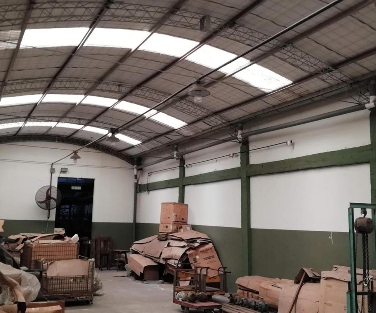 Galpon Para Industria con Salida a Dos Calles 2