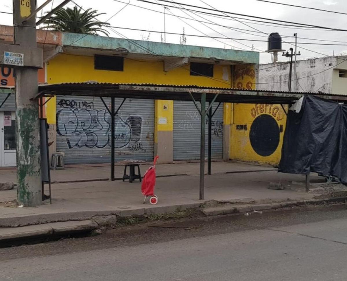 Casa Terreno en Venta con Locales, Gran Oport Para Empresa 1