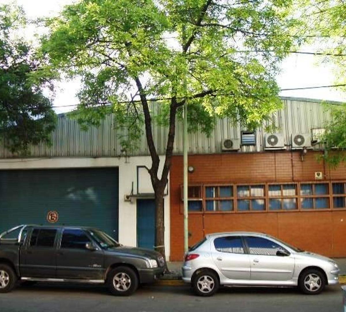 Galpon Industrial Excelente Ubicacion! 4