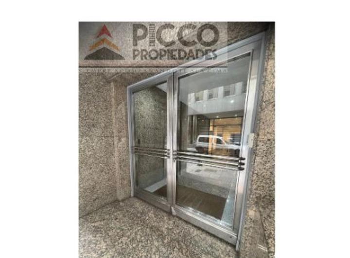 OFICINAS EN PLENO CENTRO CON DOS COCHERAS !!!! 1