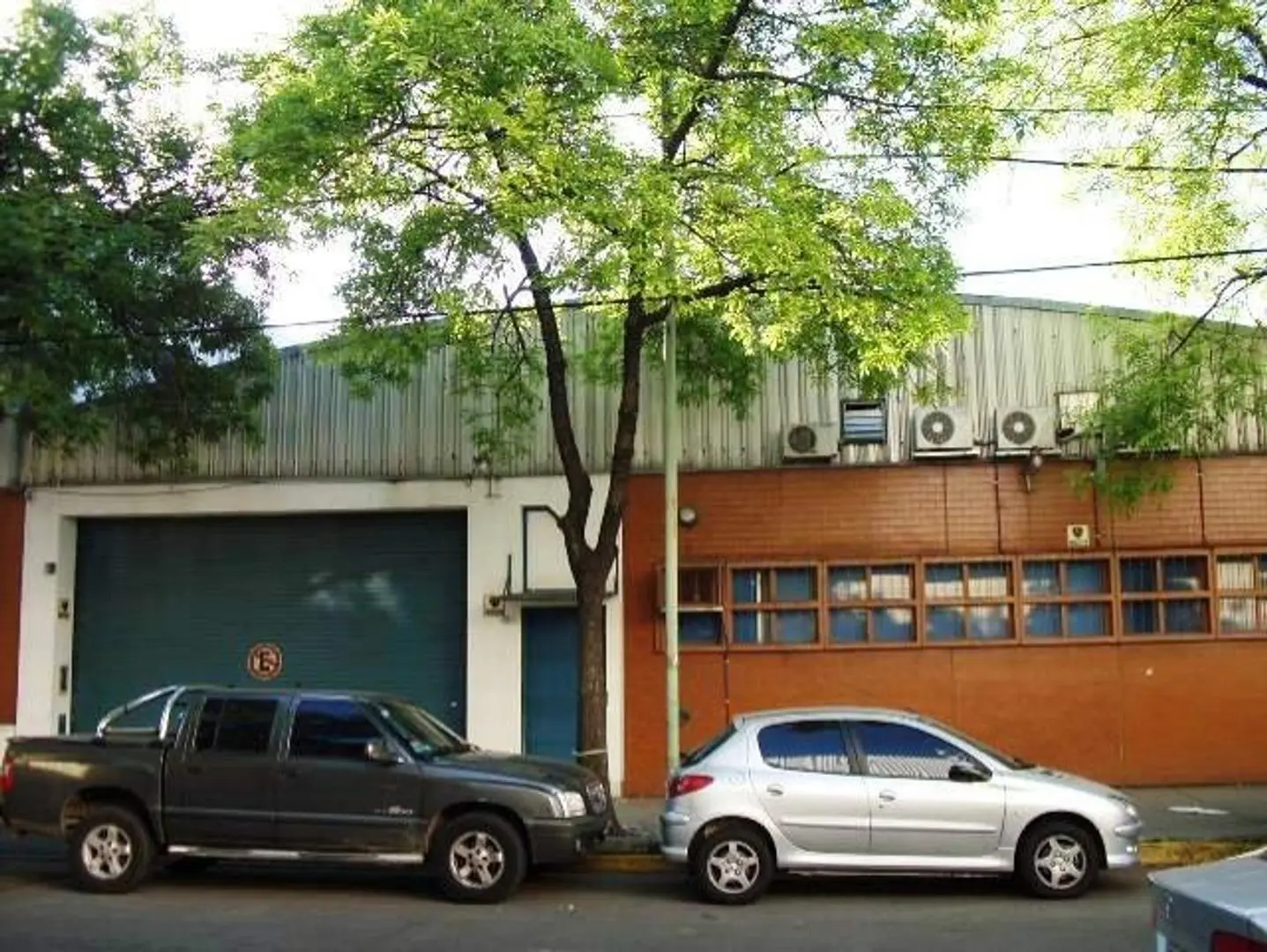 GALPON INDUSTRIAL EN ALQUILER EXCELENTE UBICACION!!!!! 3