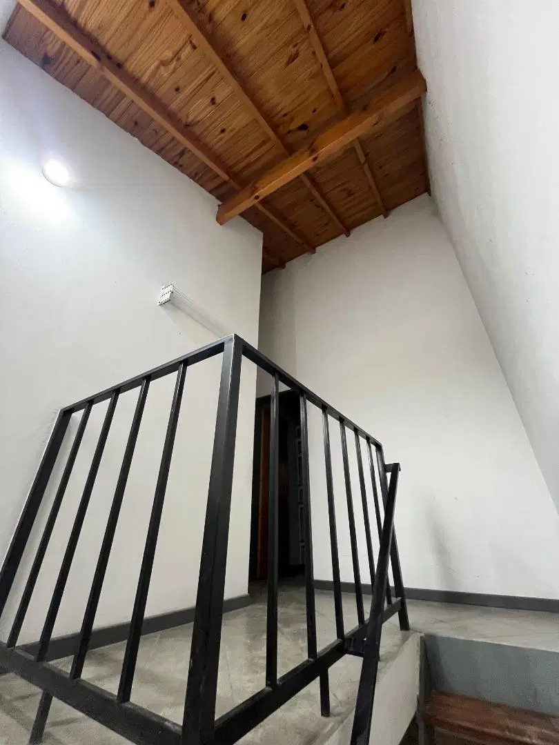 CASA DE 4 AMB CON COCHERA 5