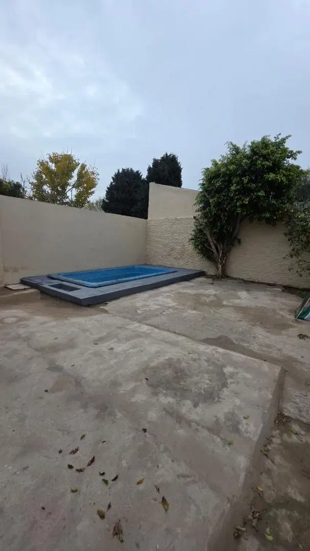 CASA 3 AMBIENTES CON GARAJE PASANTE Y FONDO!!! 1