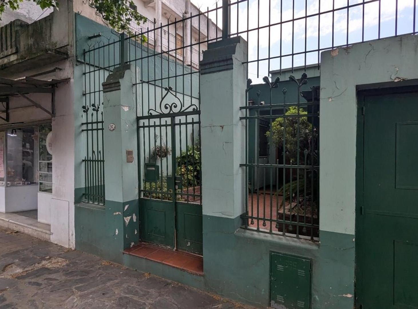 CASA + LOCAL A METROS DE H. YRIGOYEN! OPORTUNIDAD!
