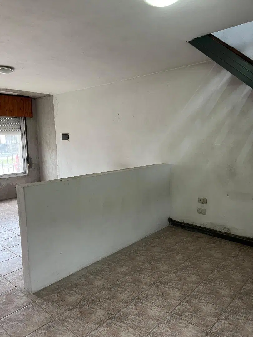 CASA DE 4 AMB CON COCHERA  EN ALQUILER!!!! 2