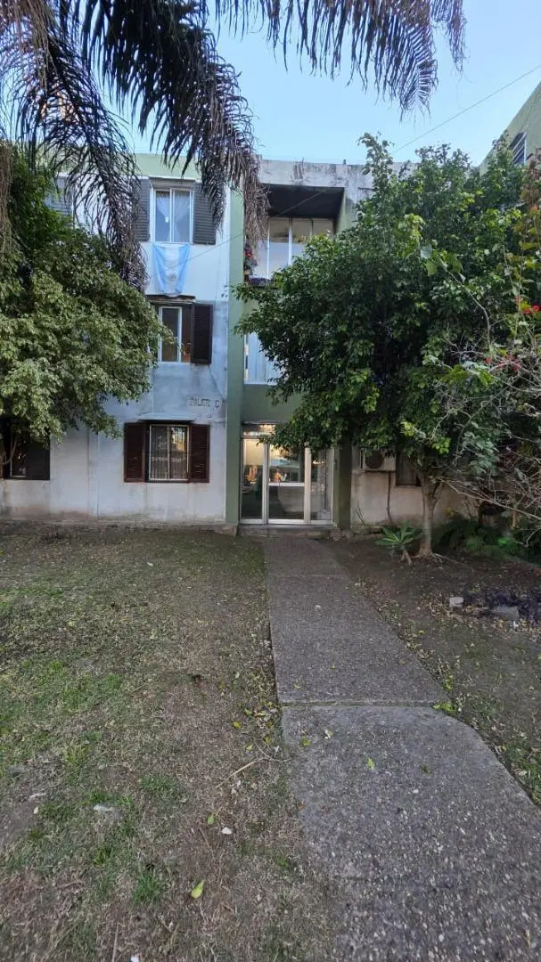 DEPARTAMENTO 3 AMB EN VILLA CENTENARIO!! OPORTUNIDAD! 4