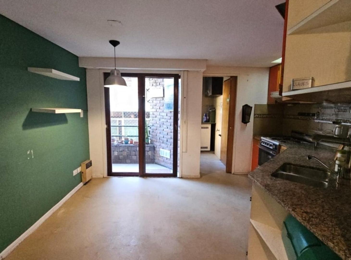 Foto de EXCELENTE SEMIPISO 4 AMB CON COCHERA Y BAULERA!, imagen 4