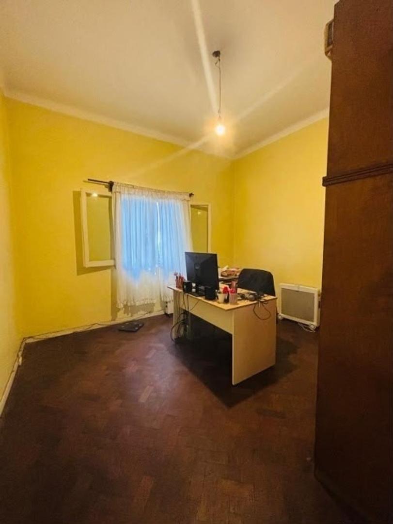 Foto de CASA DE 4 AMB EN BARRIO INGLES OPOTUNIDAD !!!!, imagen 3