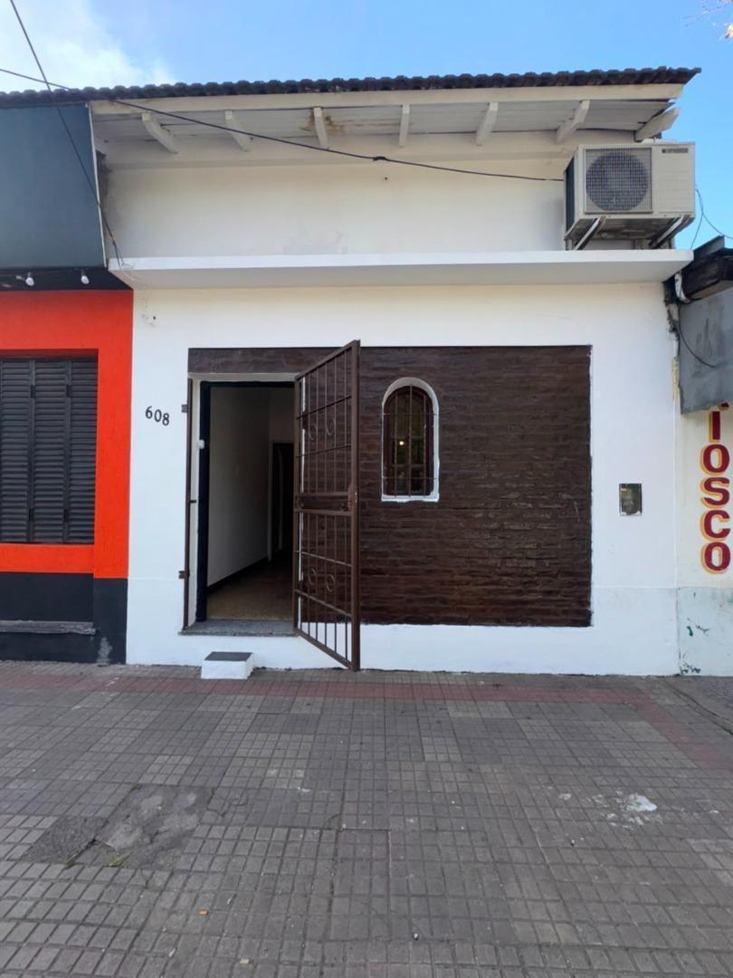 Foto de AMPLIO MONOAMBIENTE CON PATIO EN LOMAS DE ZAMORA, imagen 2