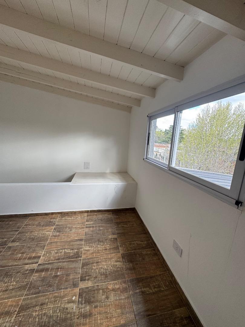 Foto de Departamento 2 ambientes con cochera y balcón – Lomas de Zam, imagen 4