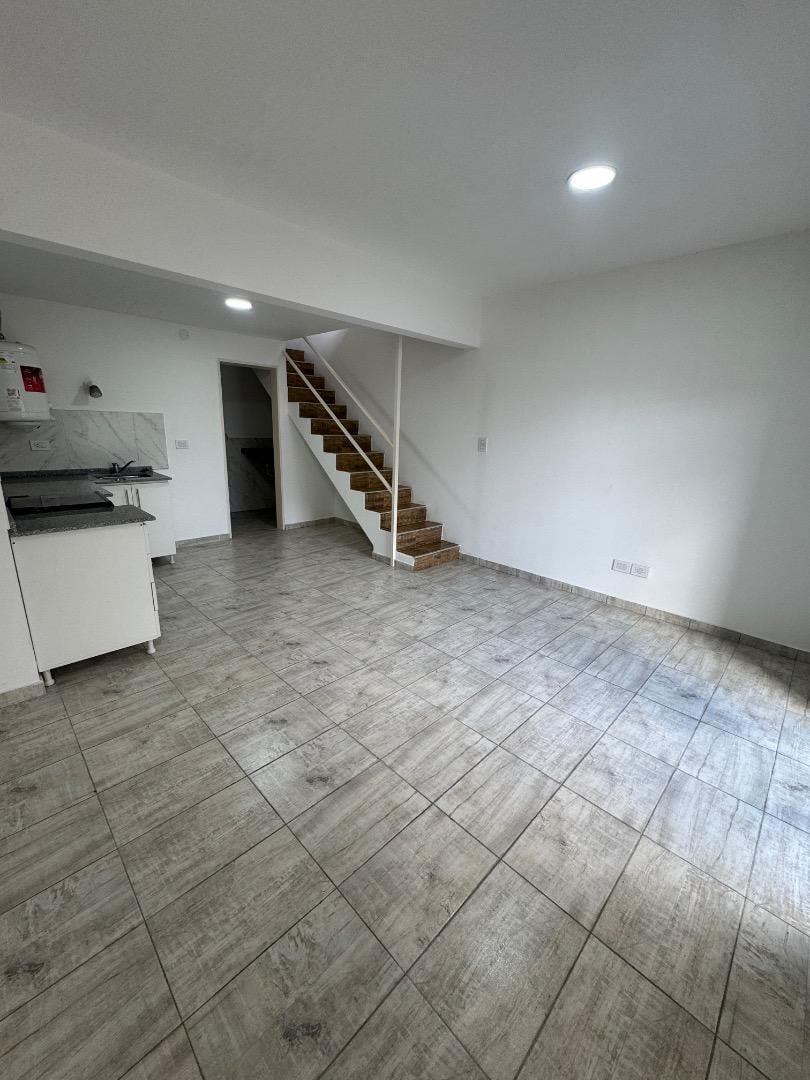Foto de Departamento 2 ambientes con cochera y balcón – Lomas de Zam, imagen 2