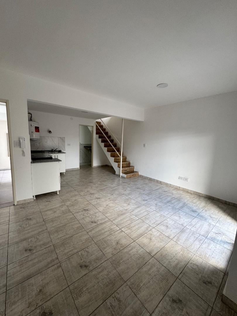 Foto de Departamento 2 ambientes con cochera y balcón – Lomas de Zam, imagen 1