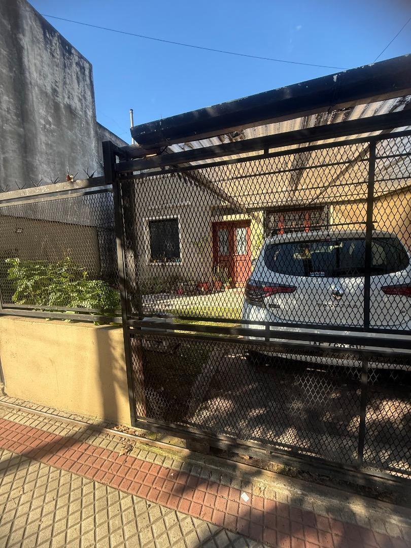 Foto de CASA 4 AMB CON FONDO Y PILETA !!!!, imagen 1