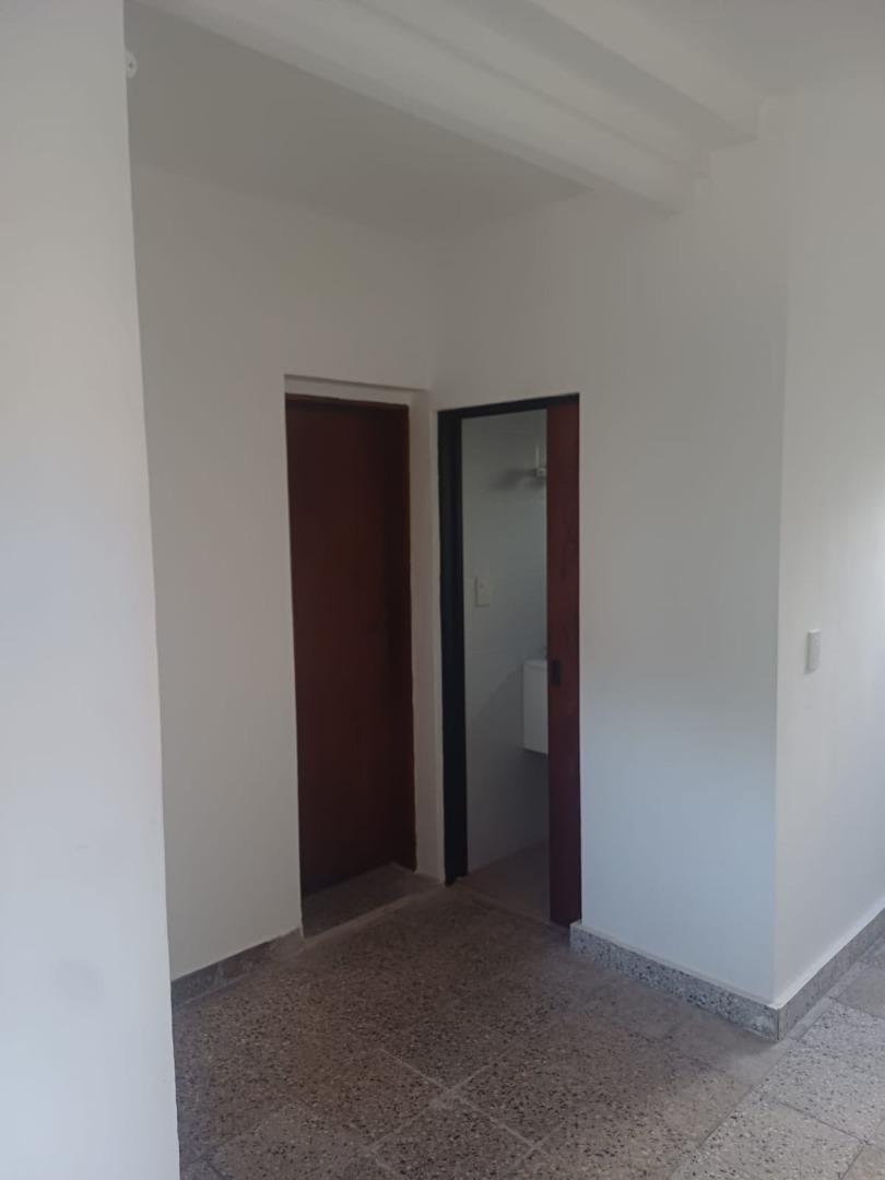 Foto de ALQUILER PH 2 AMB CON PATIO., imagen 4