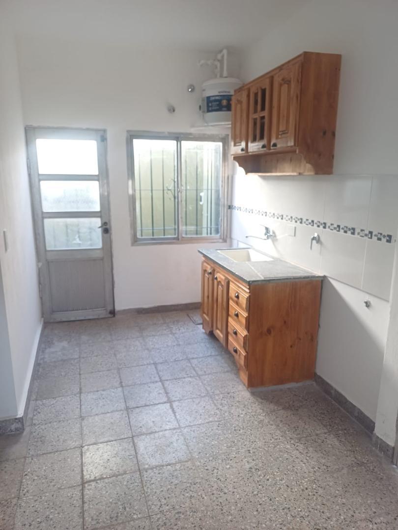 Foto de ALQUILER PH 2 AMB CON PATIO., imagen 2