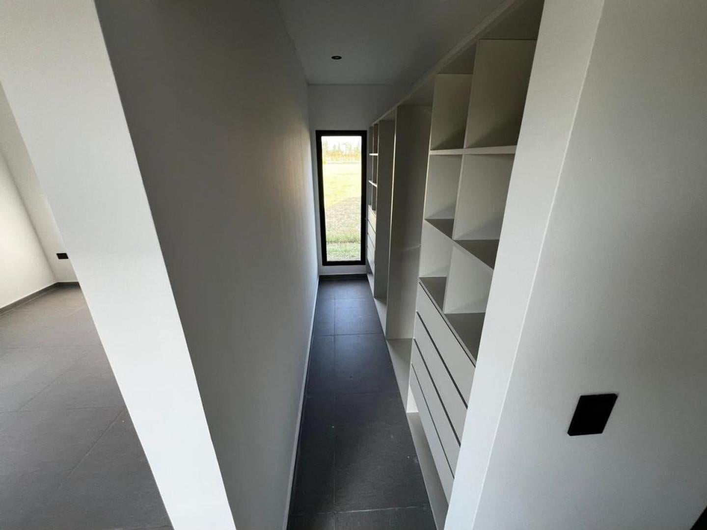 Foto de CASA 4 AMBIENTES A ESTRENAR-BARRIO CERRADO BELLEVILLE-, imagen 3