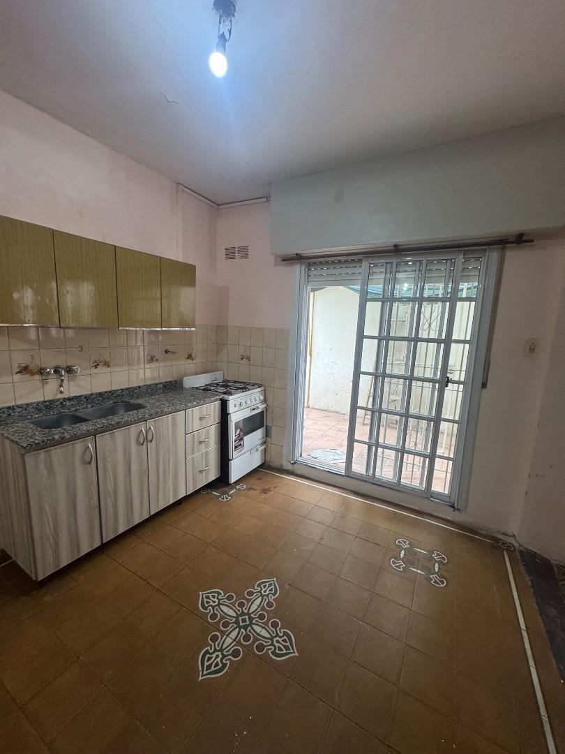 Foto de PH EN ALQUILER SIN EXPENSAS LANUS ESTE, imagen 2