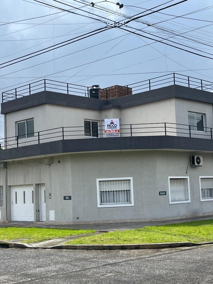 Foto de EN ALQUILER HERMOSO DPTO DUPLEX LOMAS DE ZAMORA OESTE, imagen 2