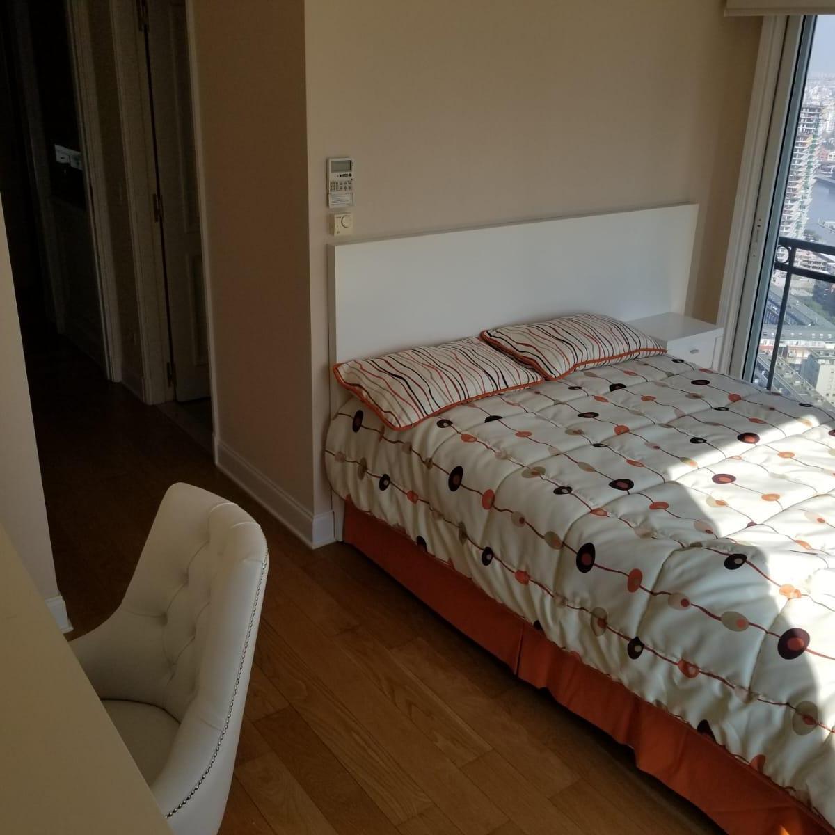 Venta. 275 m² 4 Dorm. en Suite, Pto. Madero, Totalmente Amoblado. 2