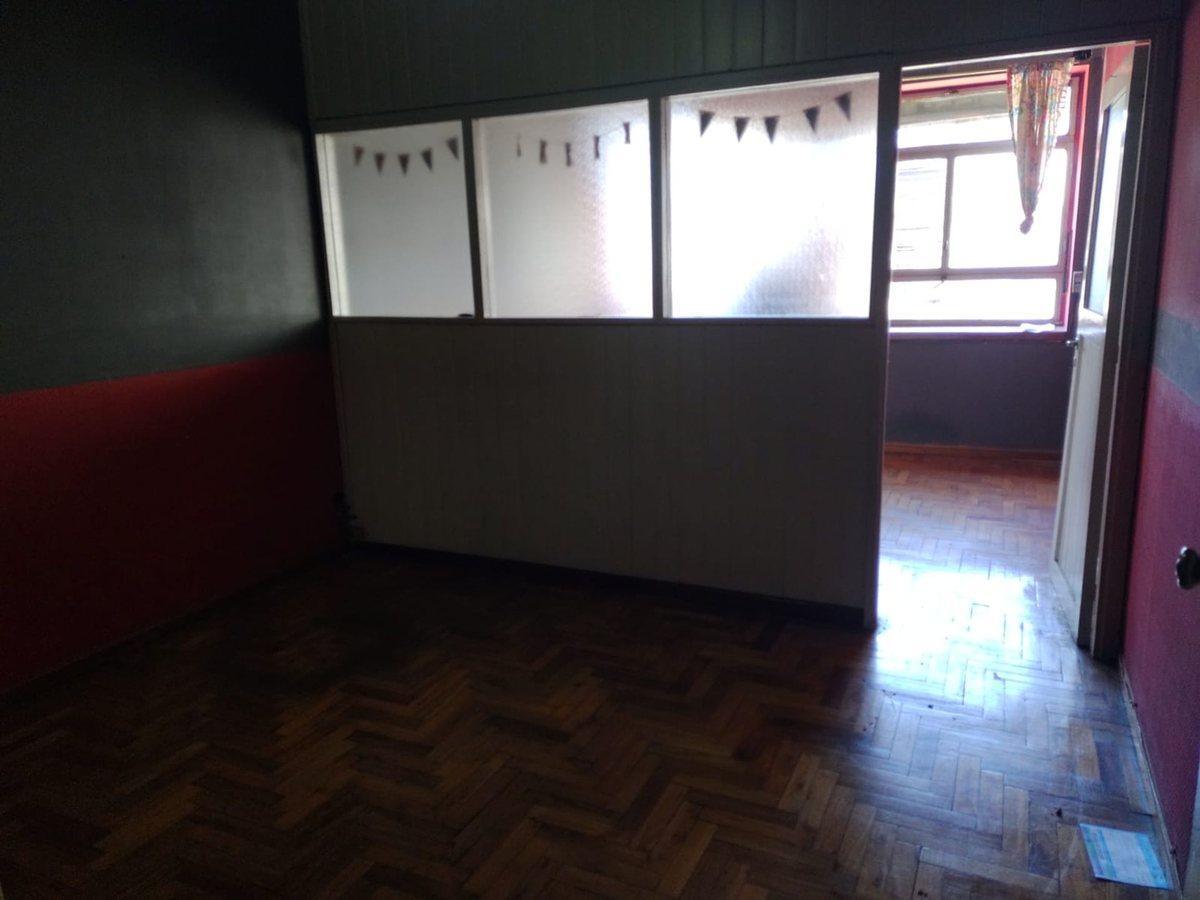 Oficina /buena Ubicacion Consultar por Permuta! 3