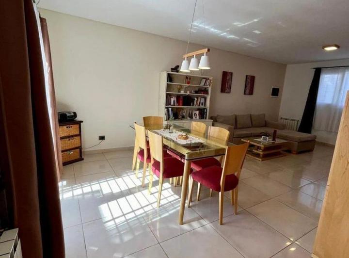 VENTA CASA 4 AMB LOTE PROPIO -APTO CRED. MATADEROS 3