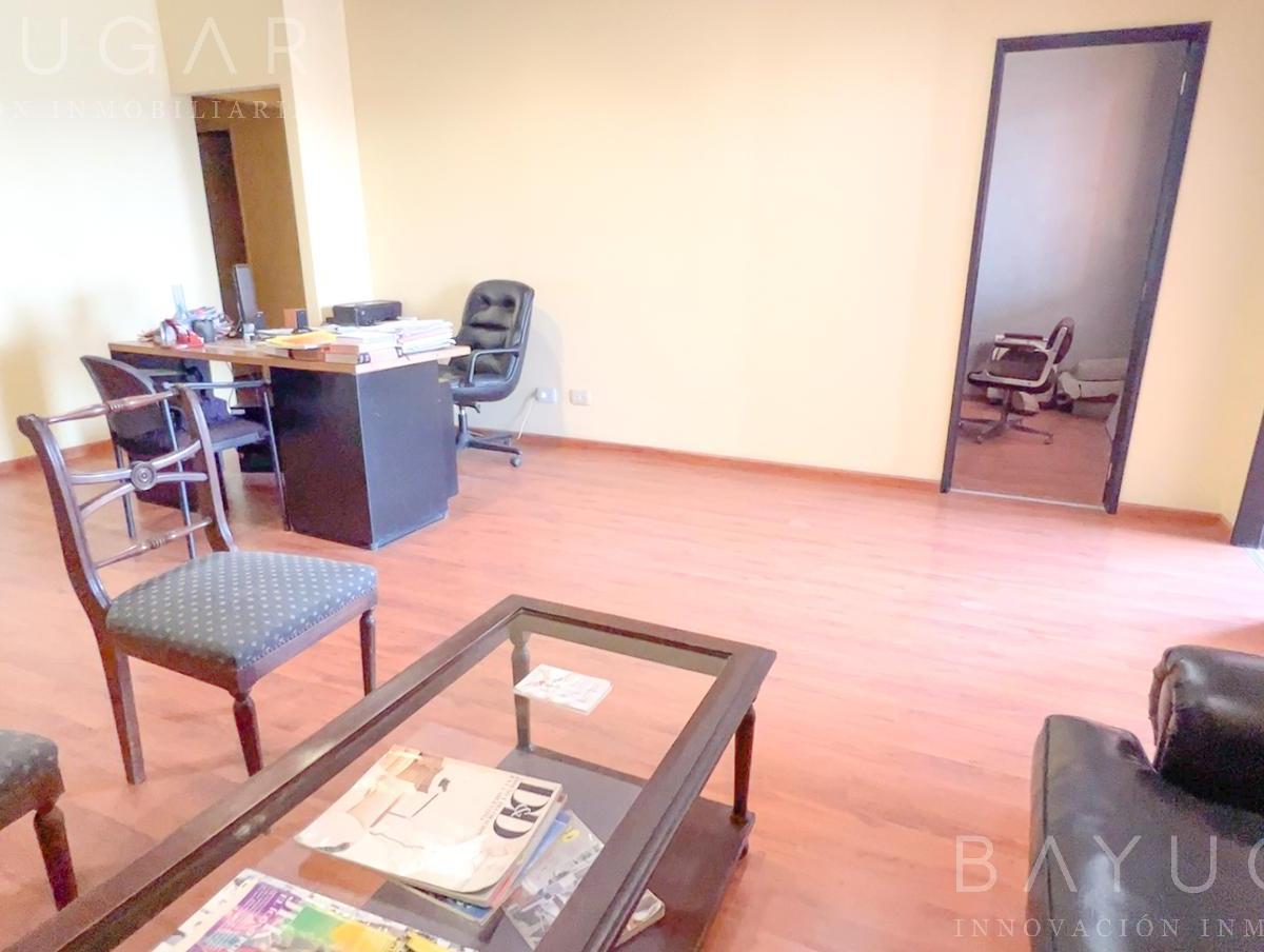 Venta - Oficina en Edificio Paralelo 50 Sur / Pilar