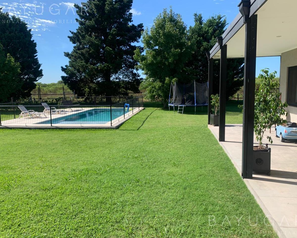 Venta Casa - Barrio Privado Los Alcanfores / Pilar