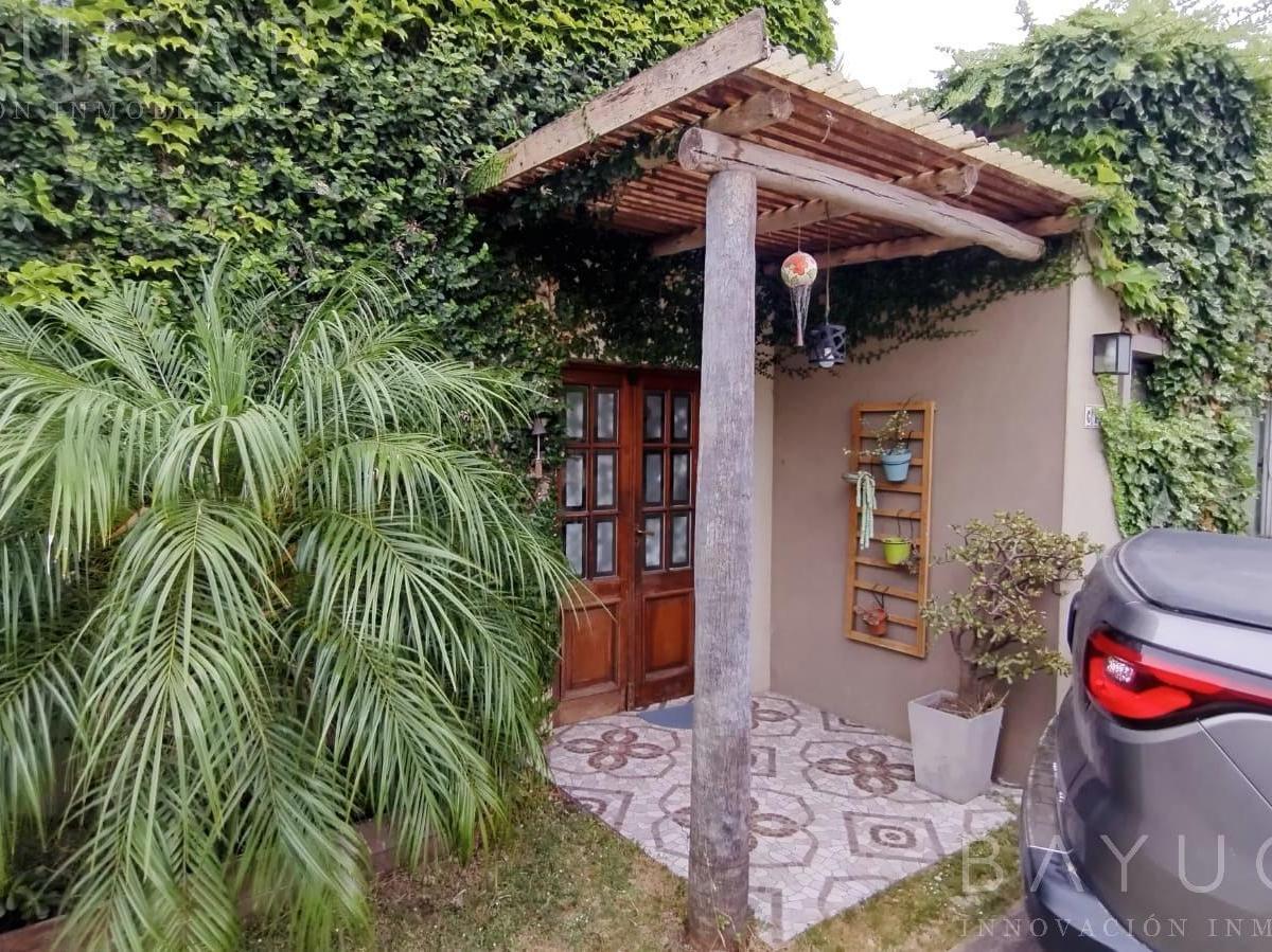 Venta / Casa en Barrio Barrancas de Santa María / Tigre 3