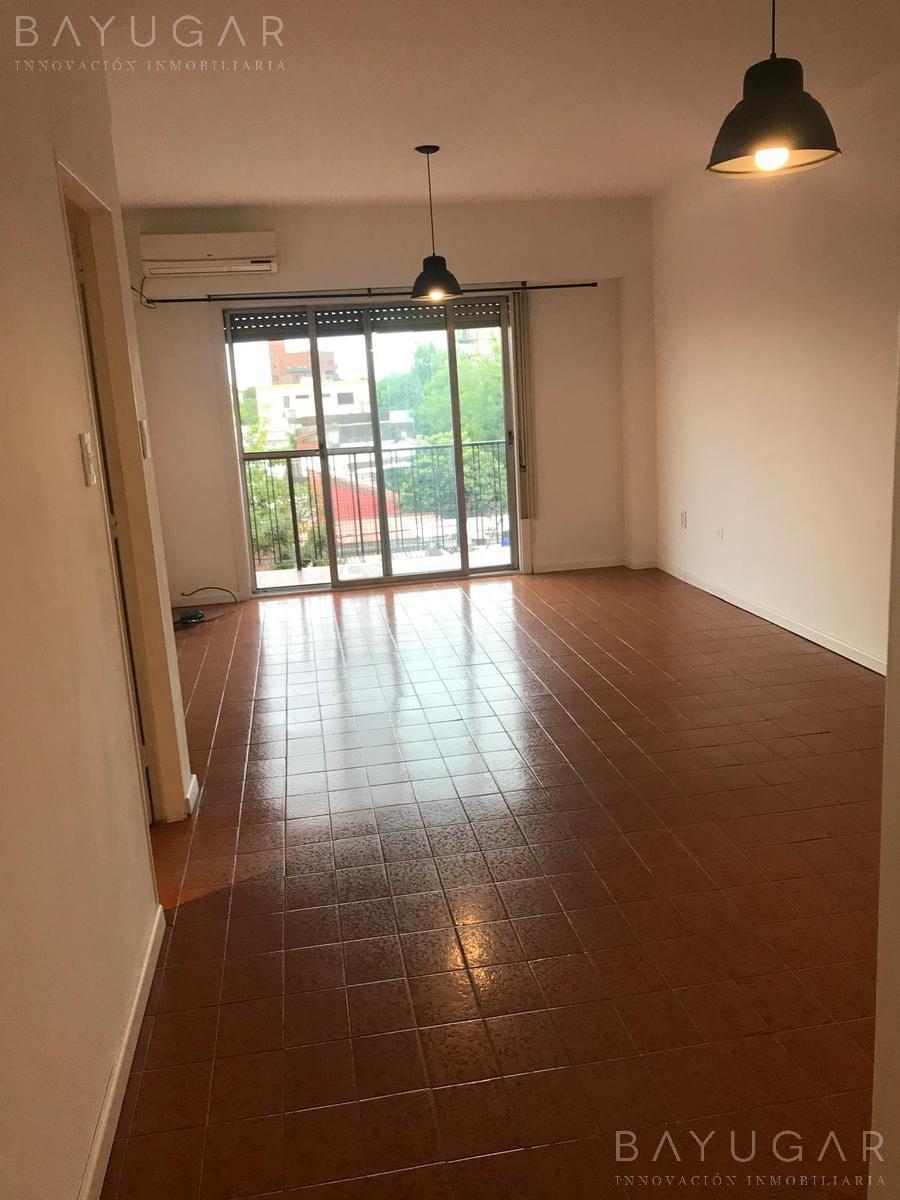 Venta - Departamento 4 ambientes en el Centro de Pilar