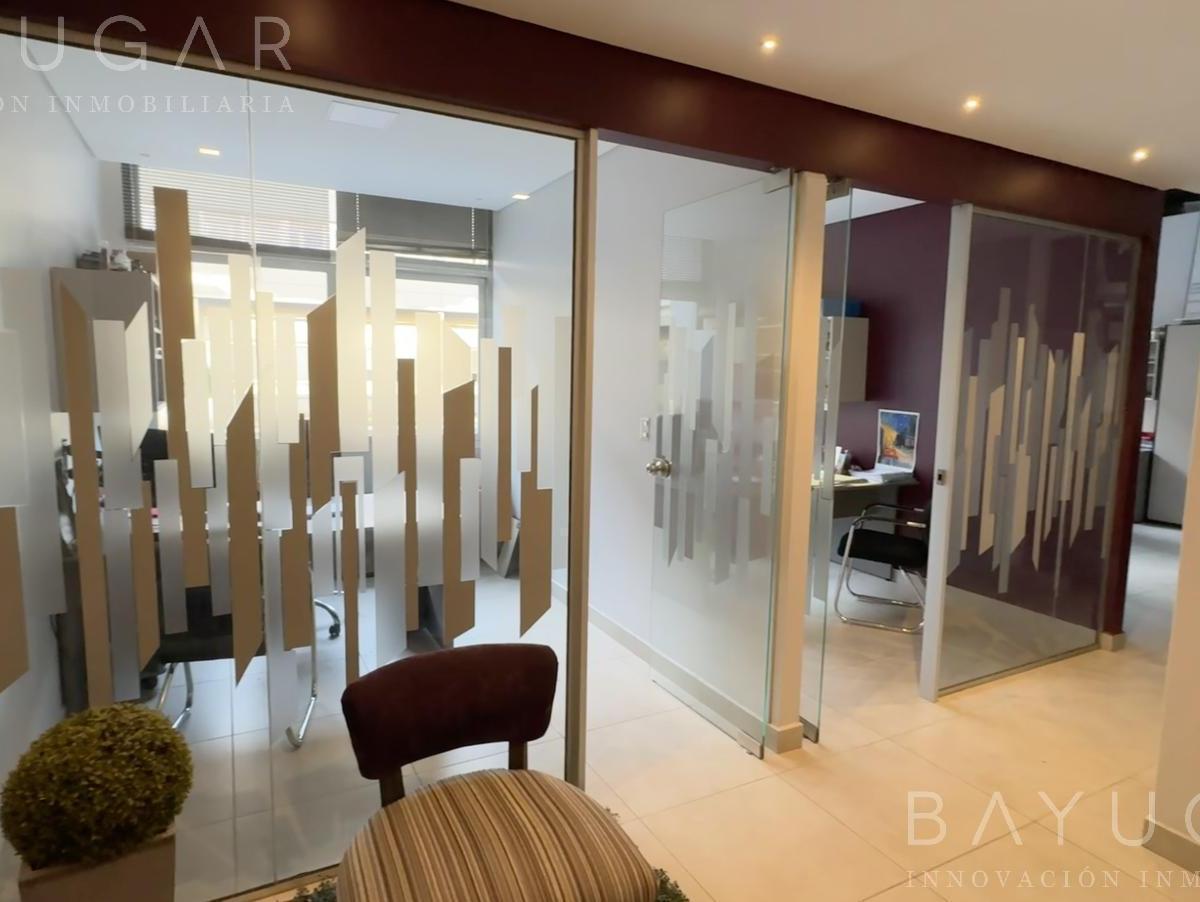 Venta Oficina Comercial PB - Edificio Polo Uno con Cochera / Pilar