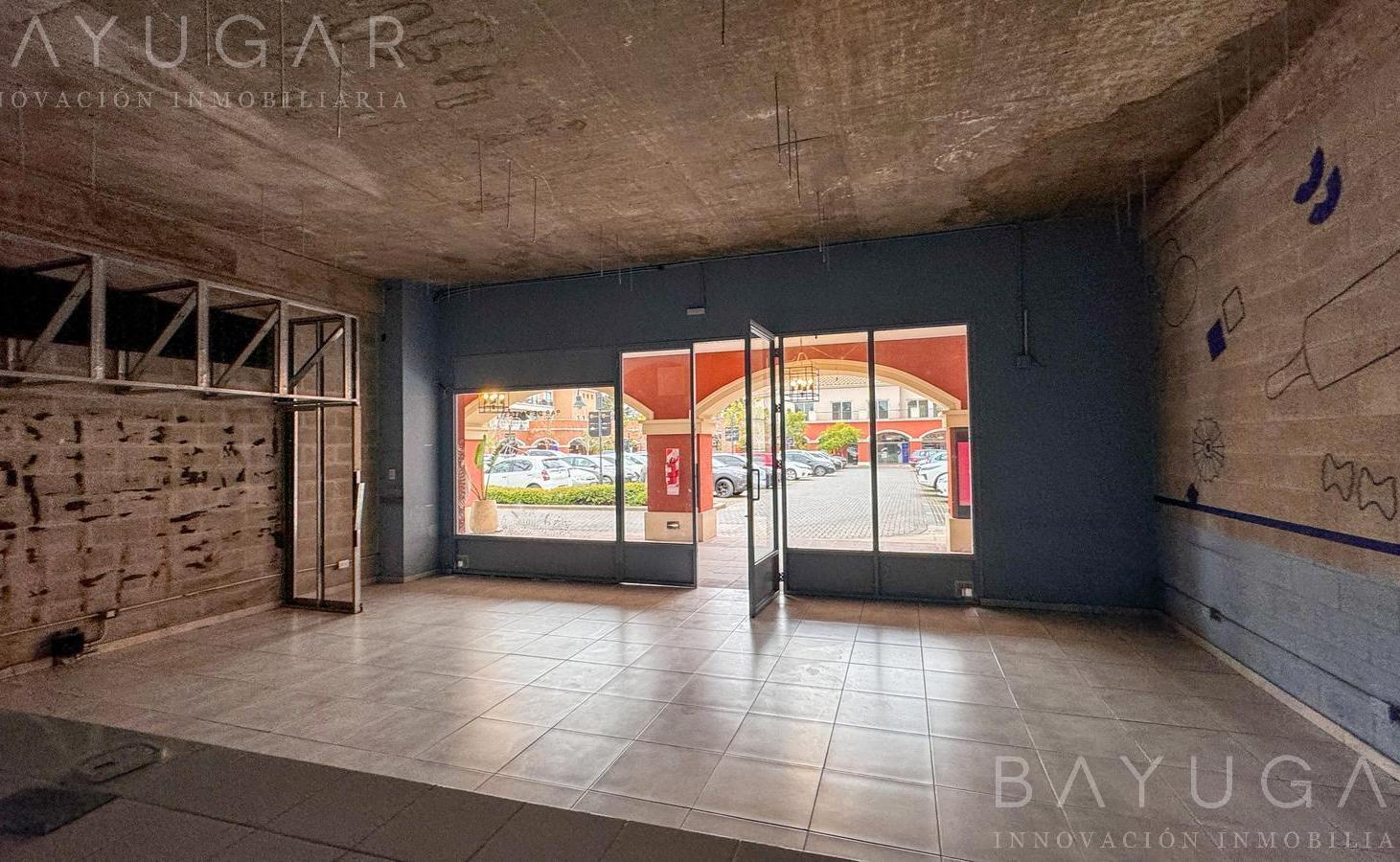 Alquiler Local en Pueblo Caamaño / Pilar - Centro comercial sobre Av. Caamaño
