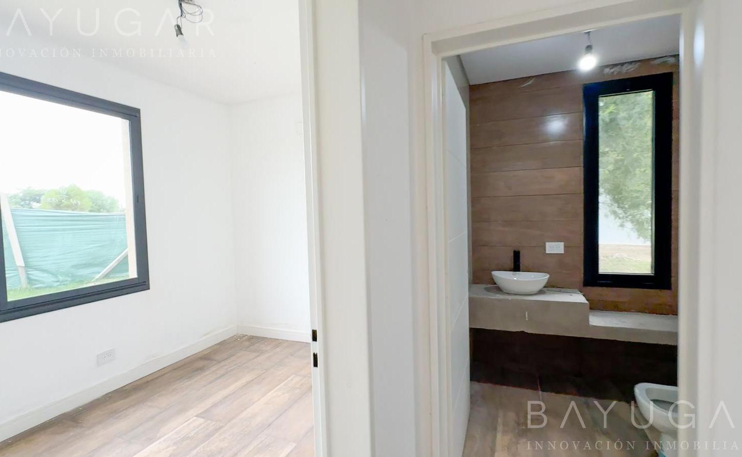 Foto de Venta Casa en Medal Country Club \ Pilar \ Permuta o Financiación, imagen 1