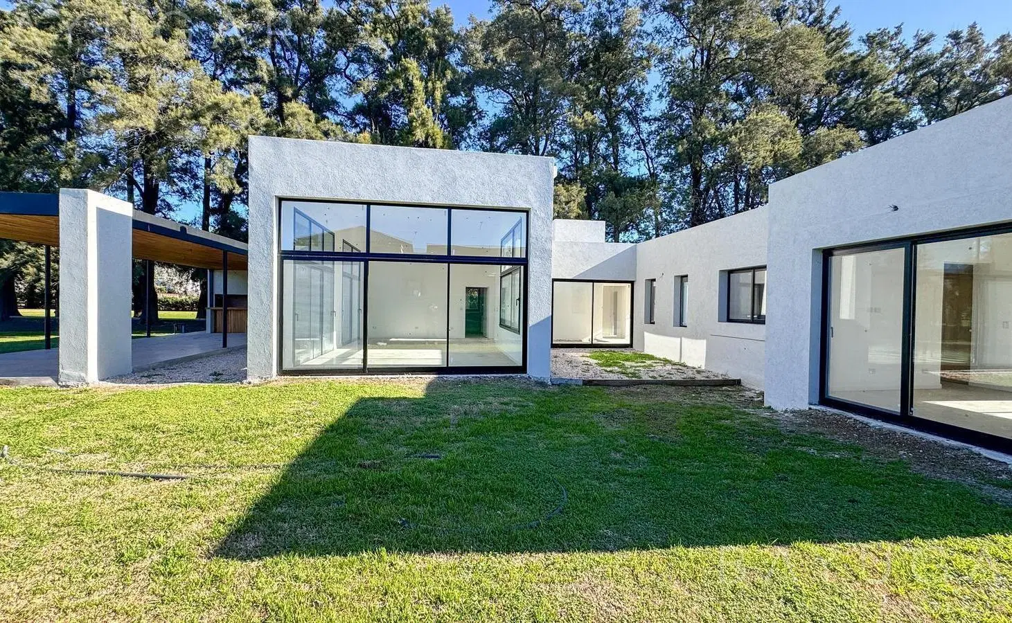 Venta - Casa en Barrio La Esperanza Club de Campo - Pilar 2